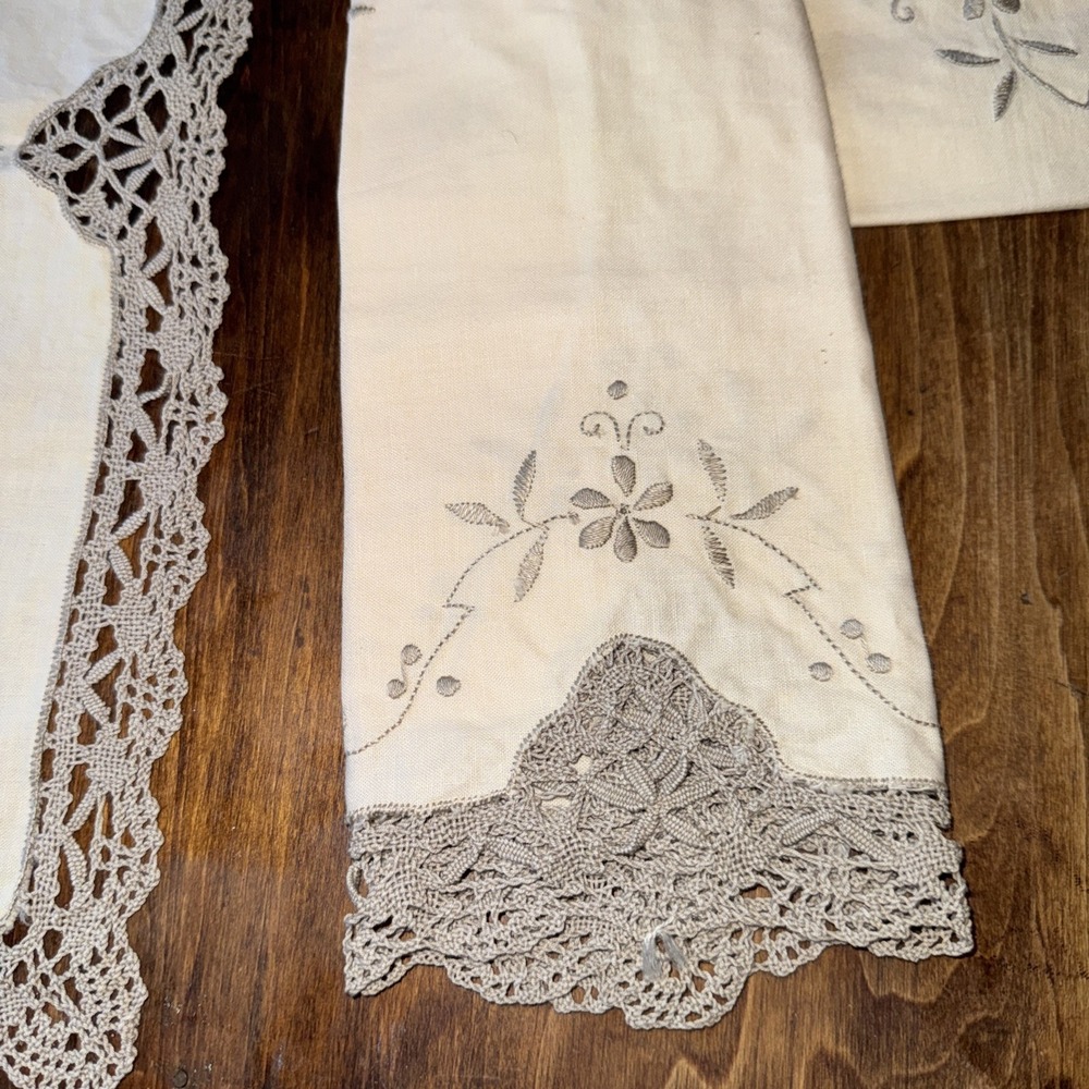 Vintage French Embroidered Lace Gray w/ 4 Napkins Elegant Classic - Picture 4 of 11
